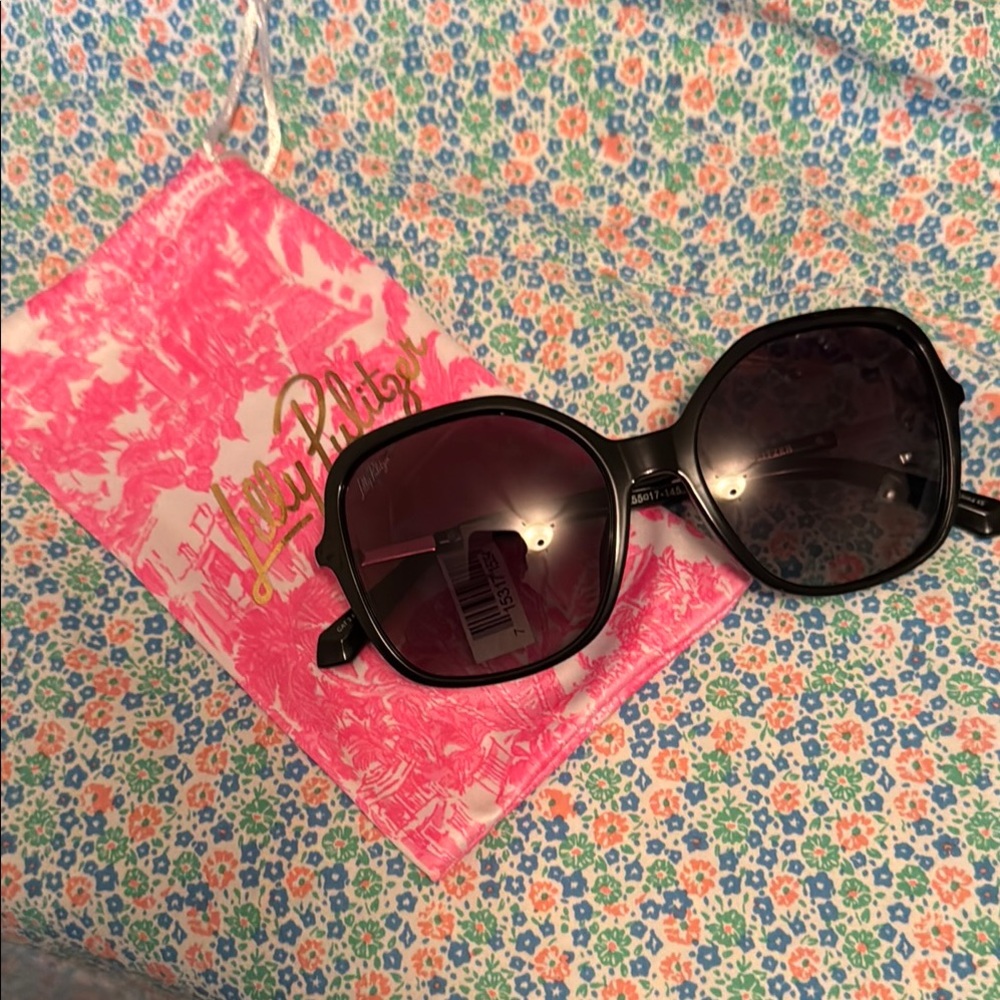 Lilly Pulitzer Black Oversized Sunglasses